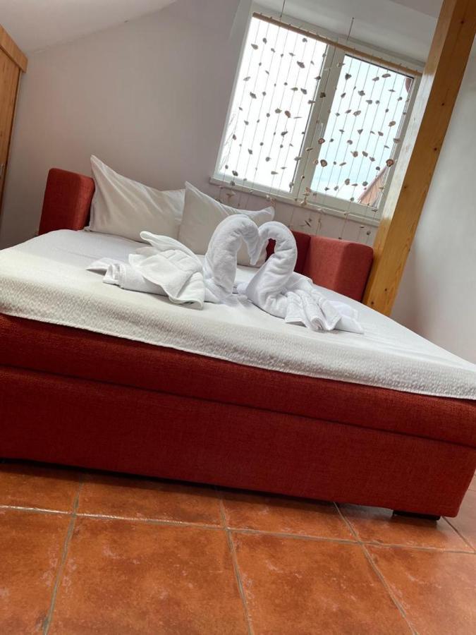 Vilă Casa Ina